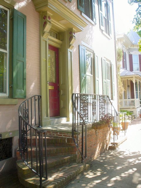 Lewisburg, PA : A typical residence along Market Street in Lewisburg