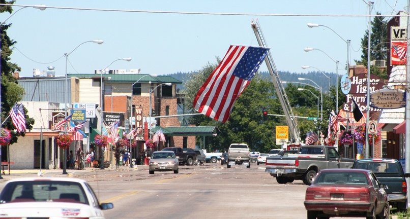 Polson, MT : Polson Mainstreet on 4th of July 2007