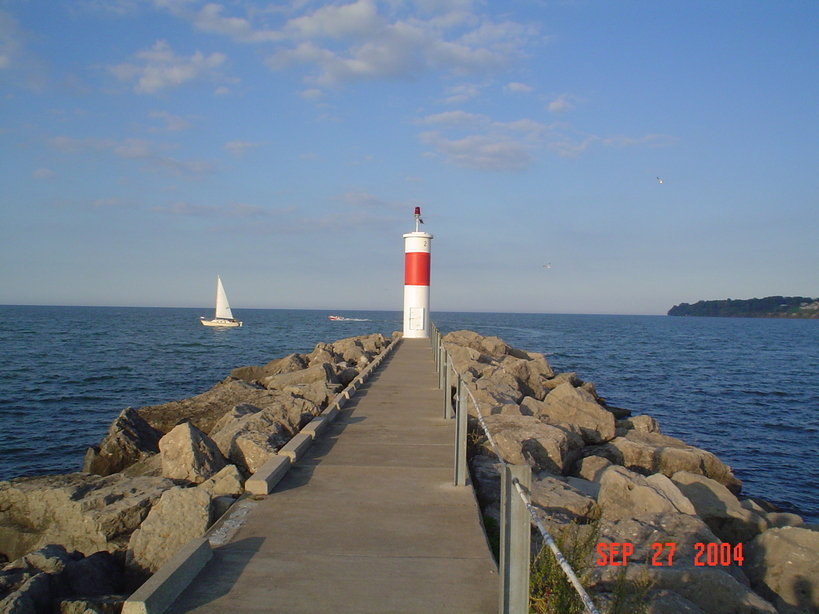 Irondequoit, NY: Irondequoit Pier Mini-Lighthouse