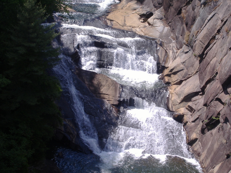 Clayton, GA: Falls from the north rim at state park.