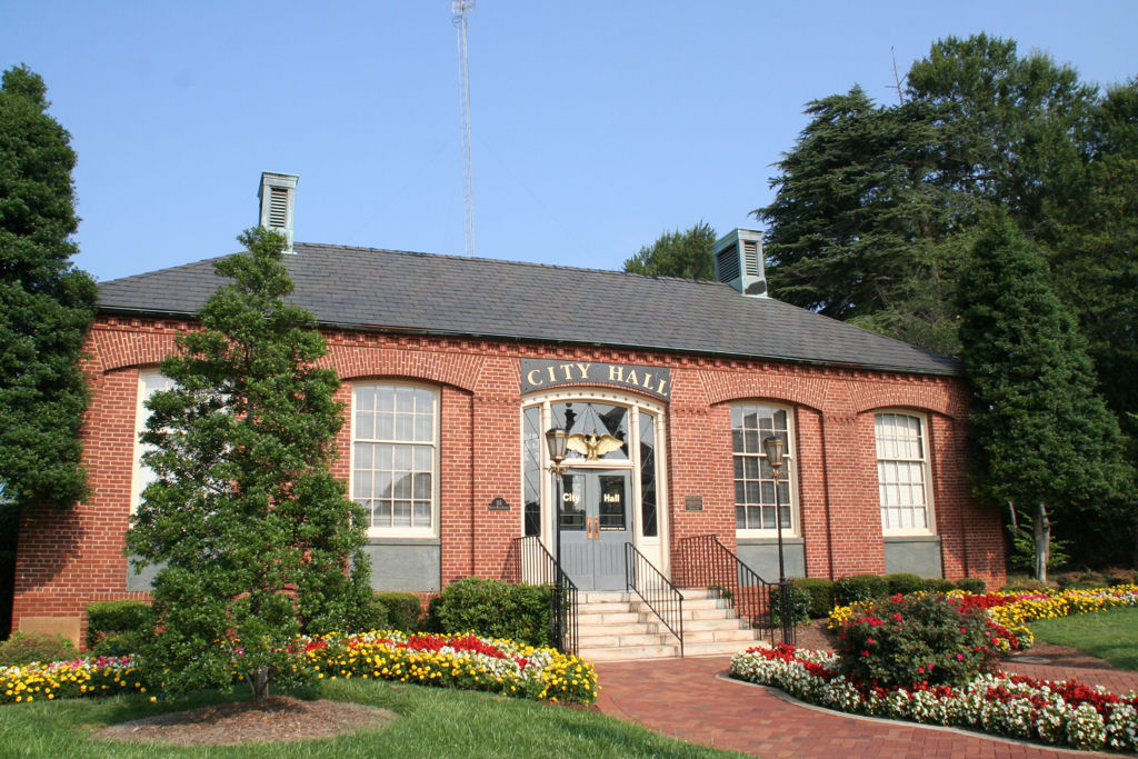 Belmont, NC: Belmont - City Hall