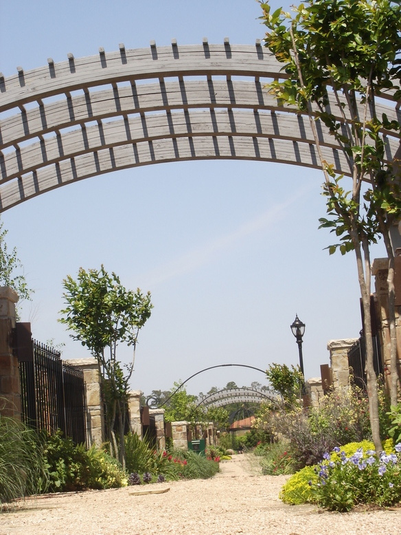 The Woodlands, TX : New East Shore neighborhood, off of Lake Woodlands. Picture taken in April 2007.