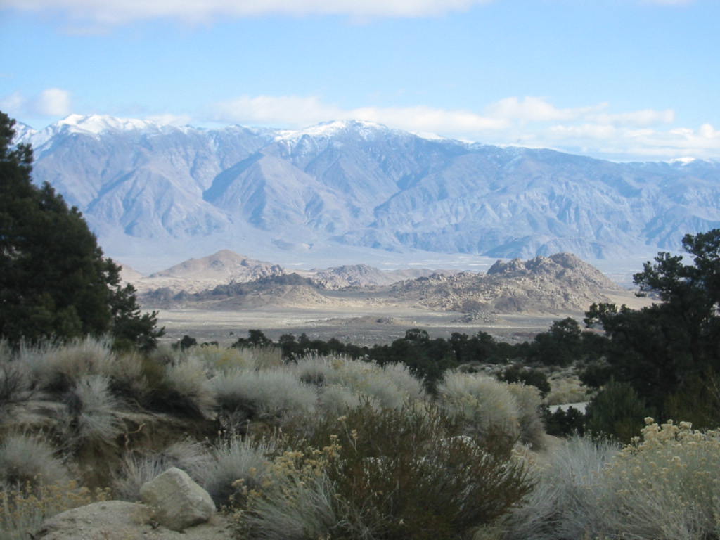 Lone Pine, CA : View towards Lone Pine from Whitney Portal Road photo