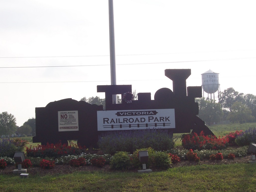 Victoria, VA : Park in the old railroad yard. photo, picture, image