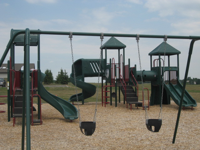 Ixonia, WI : This is the first Signature Green Community in the area featuring 5 miles of walking/biking trails, 2 parks, full outdoor bastketball court, and numerous environmentally friendly features throught the development.  Walk along the trail and learn about these features highlighted on 10 park signs.  Homesites are available to build your dream home and many back to open/green space. Visit www.NeumannDevelopments.com for more information.