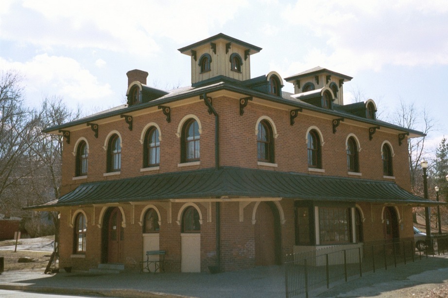 Galena, IL Train Depot photo, picture, image (Illinois) at