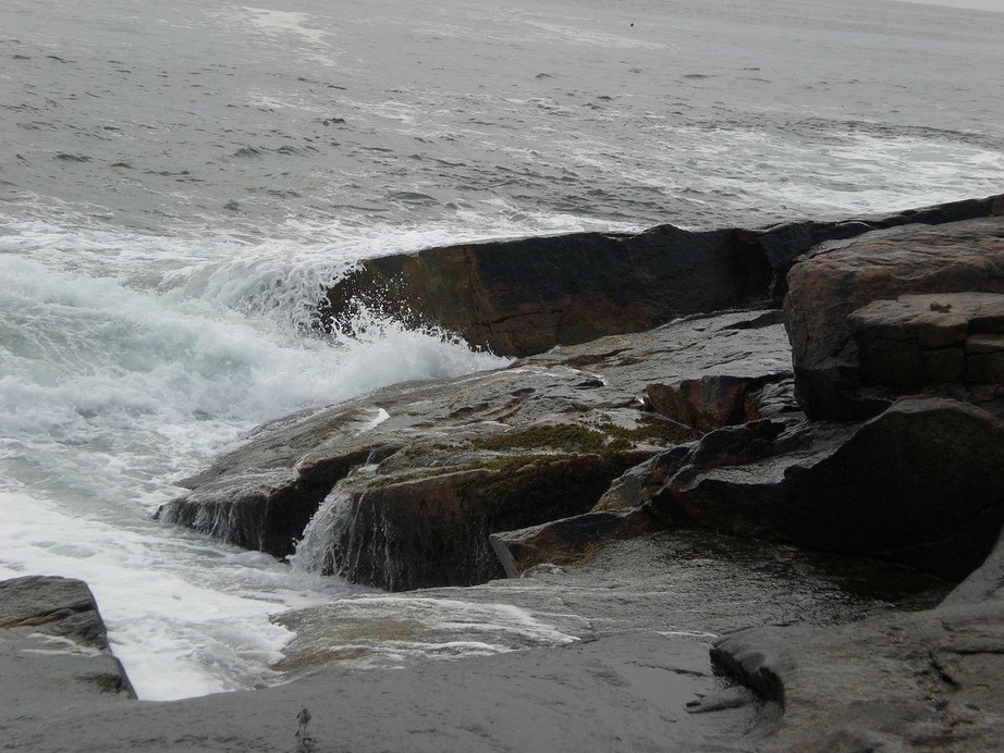 Narragansett Pier, RI : Newton Rock