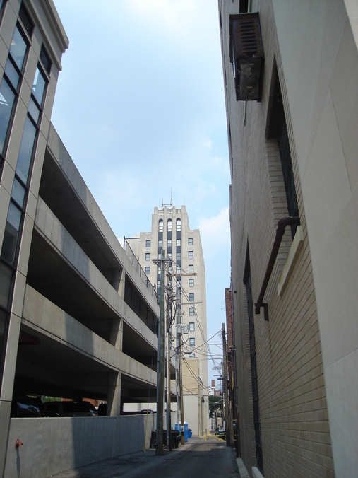 Lima, OH : Tower Bank building