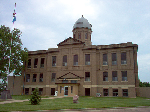 Parker, SD: Court House on Main