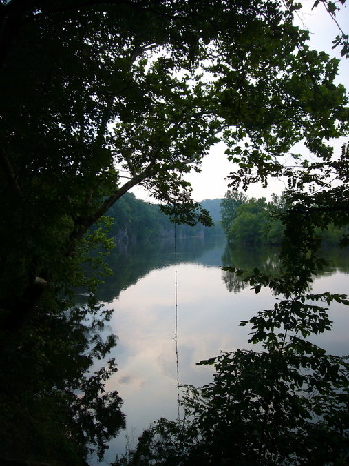 Seymour, TN : French Broad River on River Bend in Seymour near Boyds Creek Elementary School