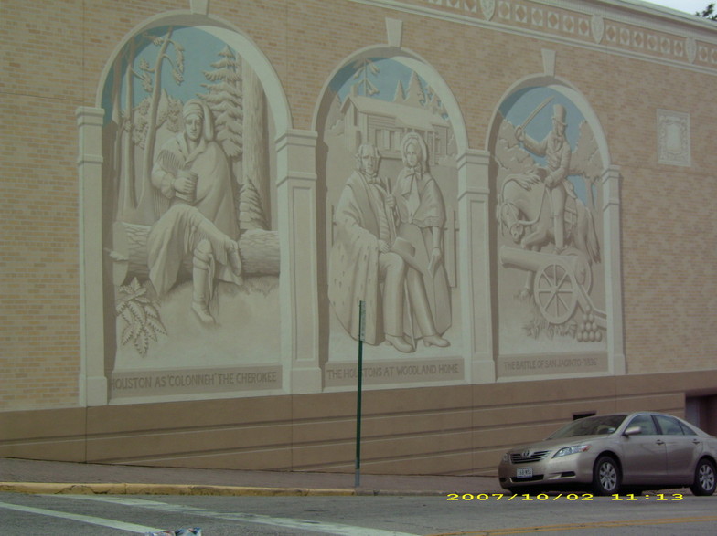 Huntsville, TX : mural on city building downtown