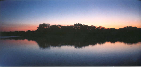 Walnut Grove, CA : Sunrise on the Delta at Walnut Grove