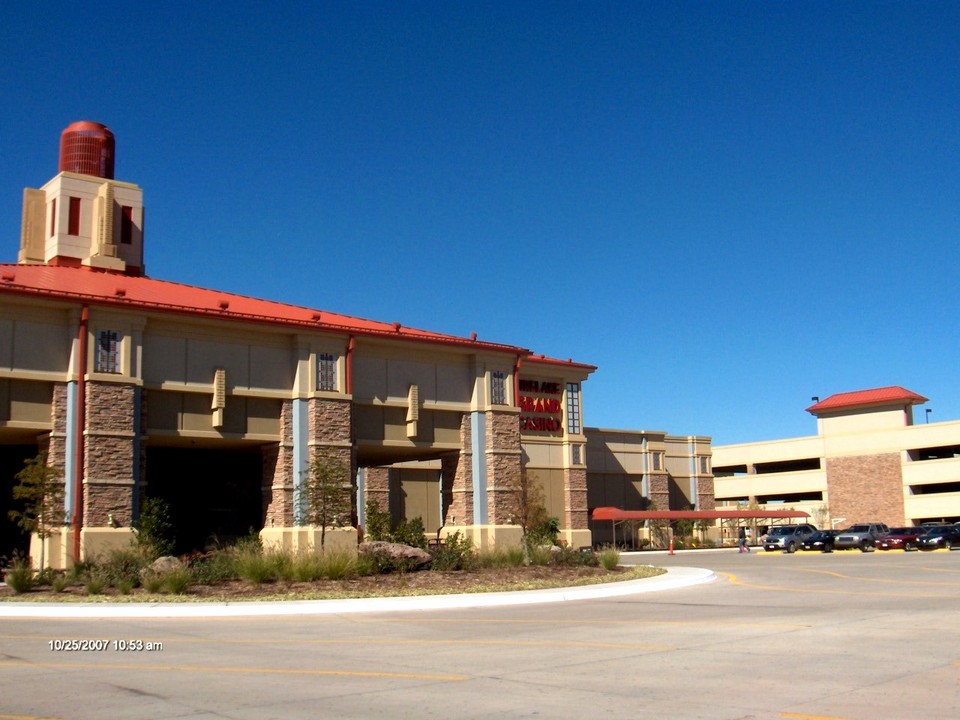 Shawnee, OK : Citizen Band Potawatomie Tribe's Fire Lake Grand Casino