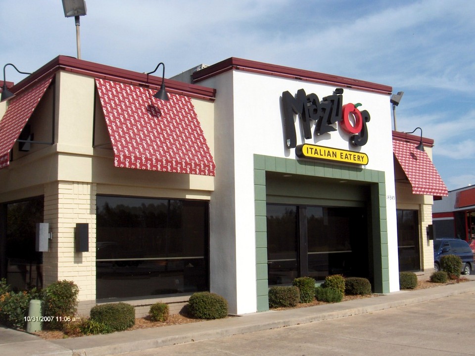 Choctaw, OK: Mazzio's Pizza one of the popular places to eat in Choctaw
