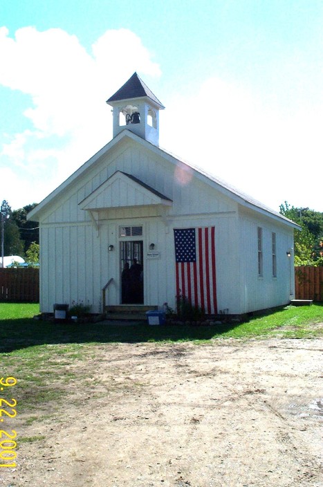 Ortonville, MI : Mann Schoolhouse was relocated to the Old Mill by the Ortonville Historical Society