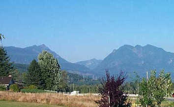 Sultan, WA : Cradled at the foot of the Cascades, the view is heavenly