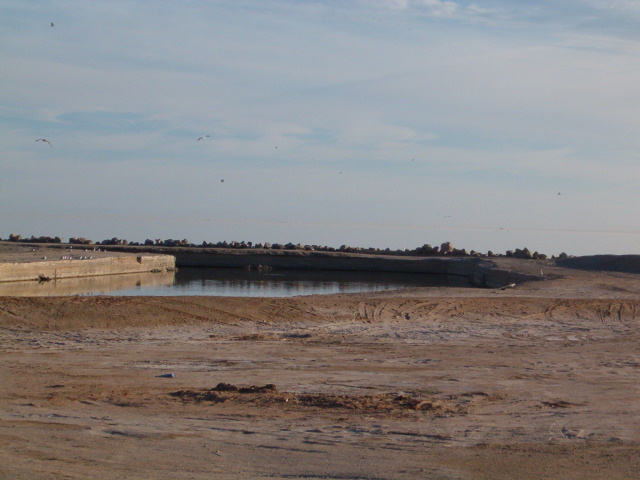 Bombay Beach, CA : The  Boat Canal at the south east corner. User comment: This was called the Bombay Marina.