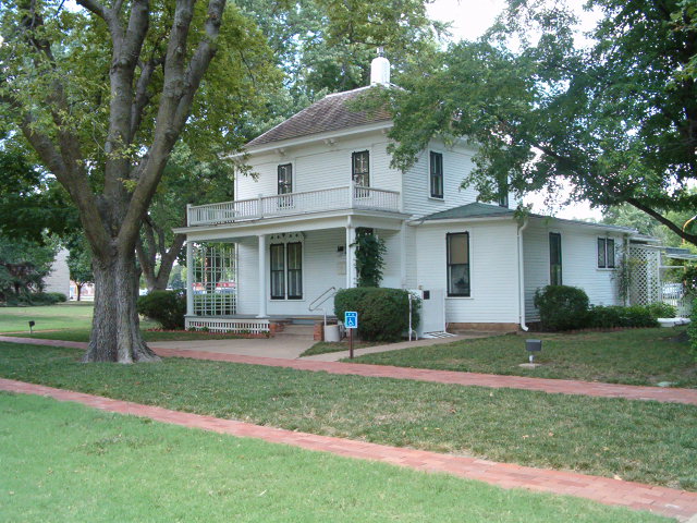 Abilene, KS: Eisenhower Home and Museum