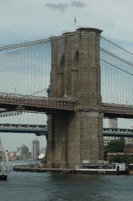 New York, NY: Brooklyn Bridge