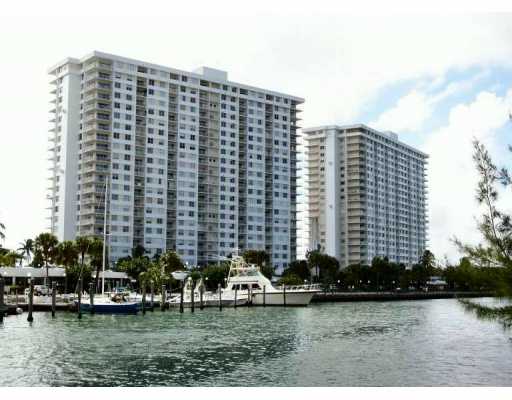 Sunny Isles Beach, FL : Sunny Isles Beach Arlen House � SIB Realty 305.931.6931