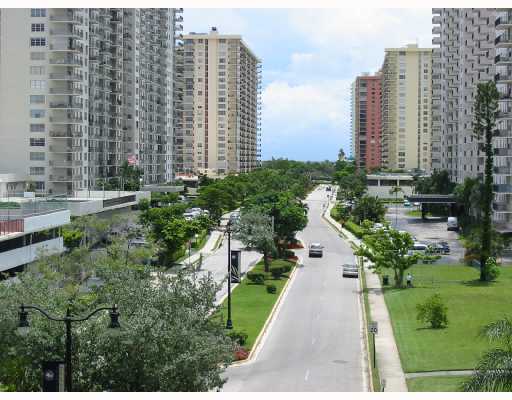 Sunny Isles Beach, FL : Sunny Isles Beach � Winston Towers  � SIB Realty 305.931.6931