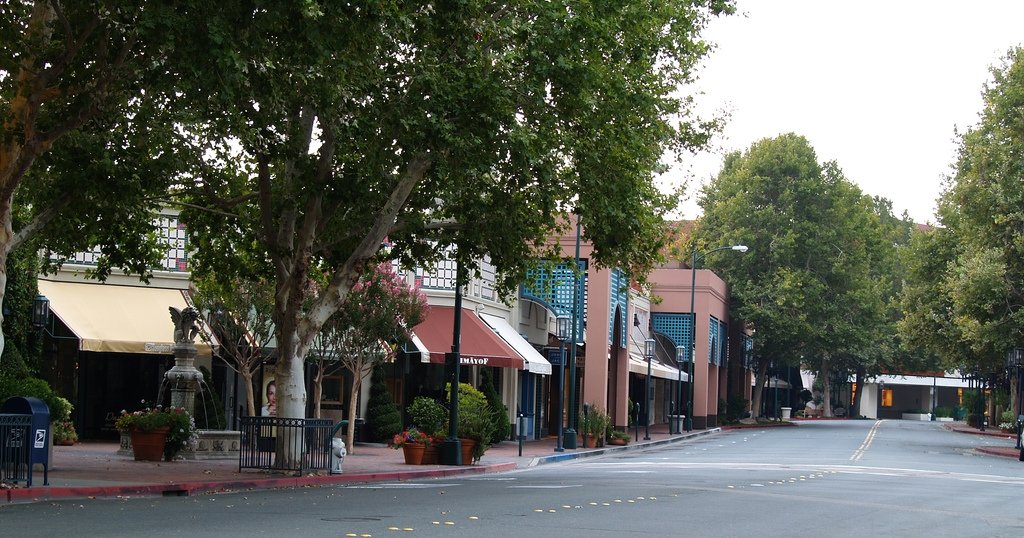 Walnut Creek, CA: Civic Park Walnut Creek California. User comment: This is not Civic Park. It's down town on Broadway.