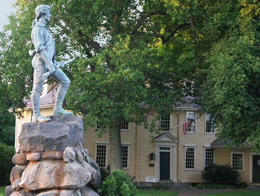 Lexington, MA: Buckman Tavern and Minuteman Statue
