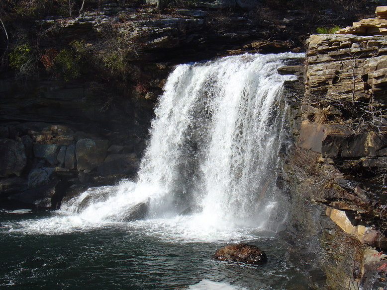 Fort Payne, AL: Little River Canyon Waterfall