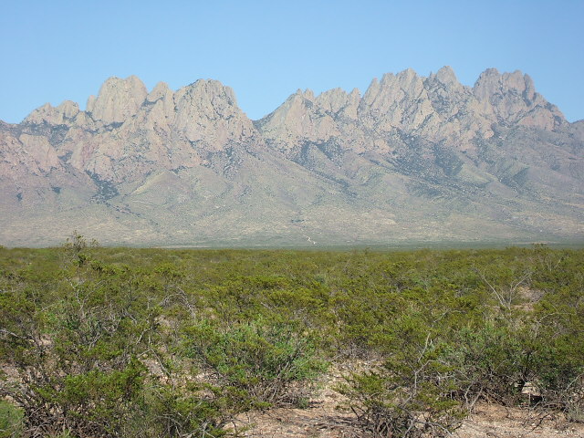 Rio Grande, NM : Organ Mountains seen from Las Cruces, NM