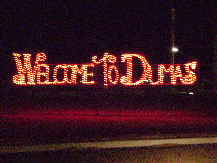 Dumas, TX : intrence durring holiday season