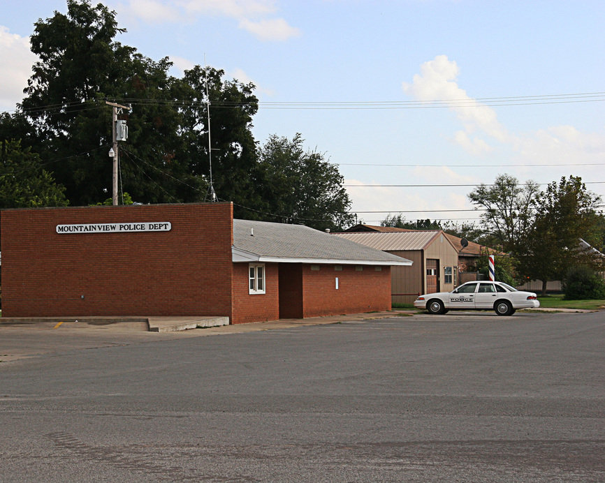 Mountain View, OK : Police Station