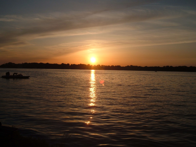 Bass Lake, IN : Memorial weekend
