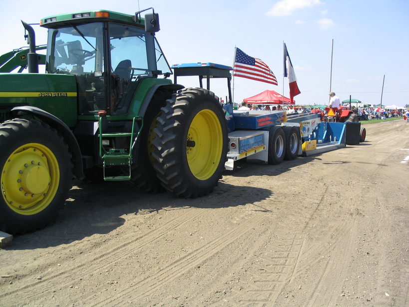 Hubbard, IA : 2004 Hubbard Days Tractor Pull