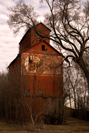 Reddick, IL : Grainery