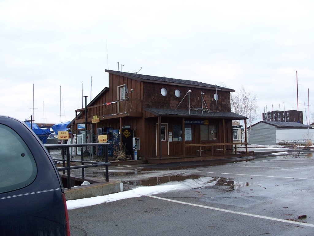 Dunkirk, NY: Bait Shop & Fuel Dock