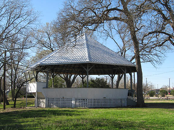 Cameron, TX : Pavillion built in 1890 on the site of the boyhood home of 