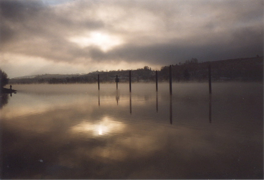 Wenatchee, WA: Morning Mist on Columbia River