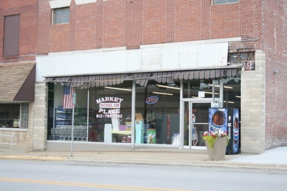 Winslow, IN : The supermarket in Winslow