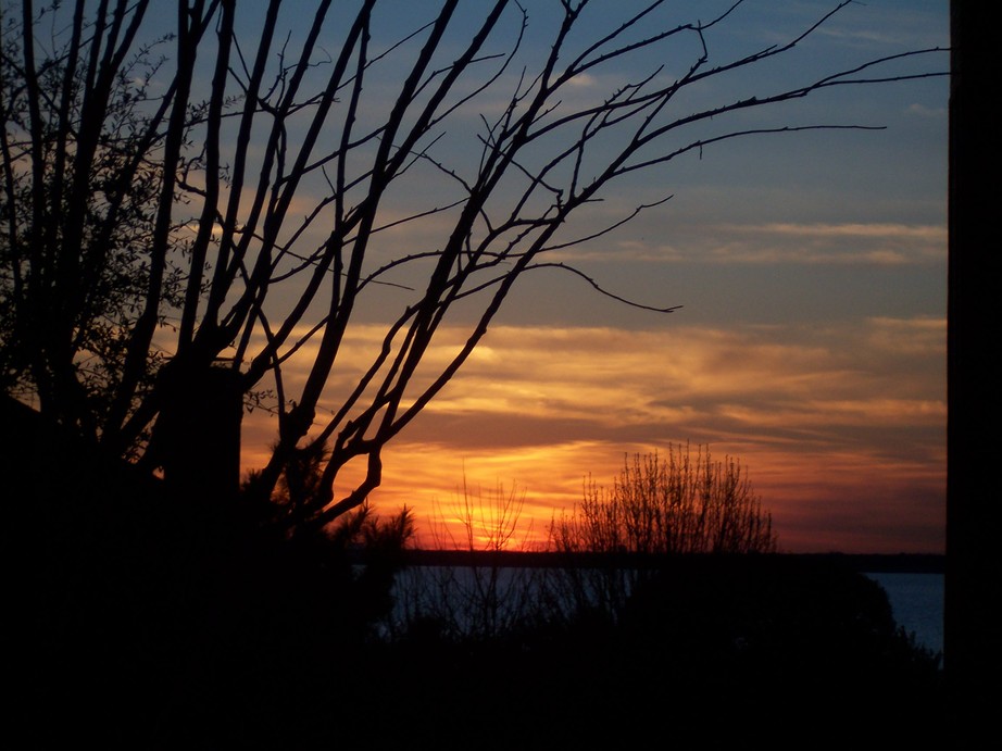 Rockwall, TX: Rockwall at sunset over Lake Ray Hubbard