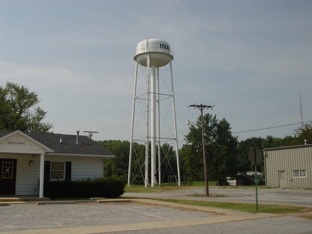Ina, IL : Just up the street from Big Muddy Correctional facility