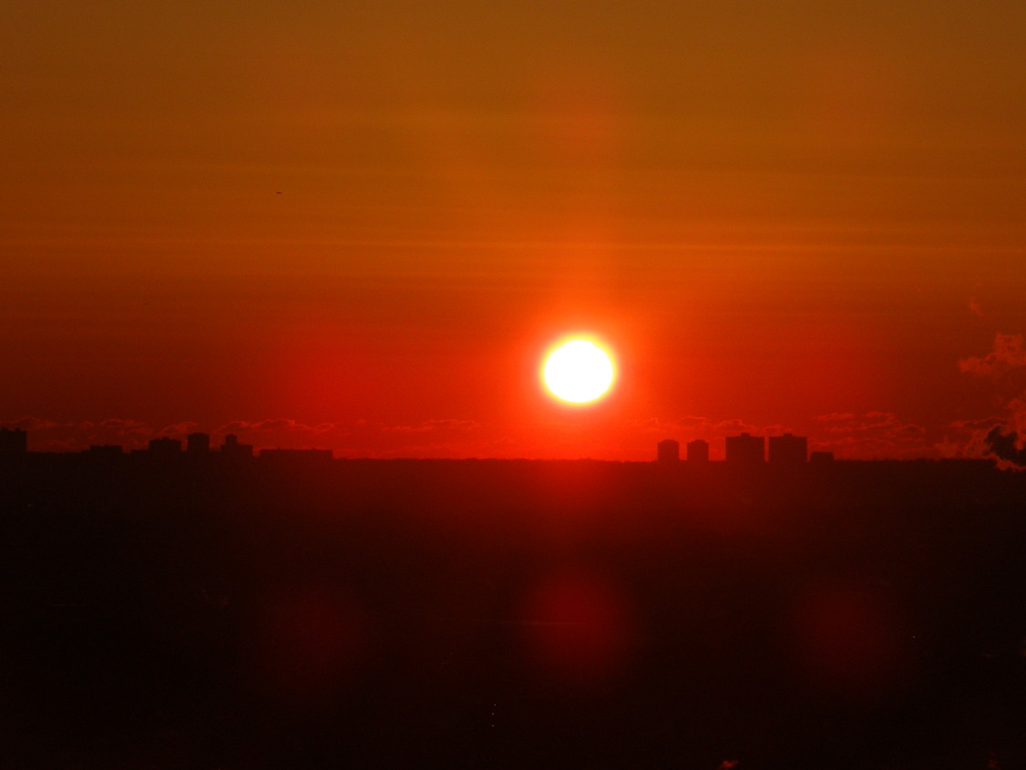 West Paterson, NJ : Morning Sunrise on a cold winter day in the park