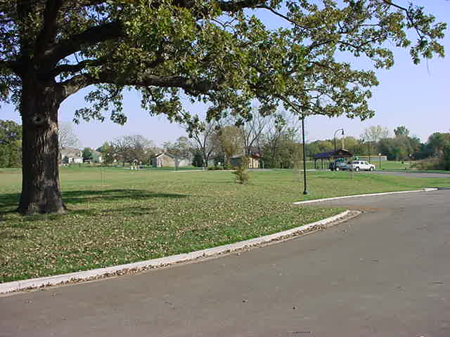 Shawnee, KS: Garrett Park in Western Shawnee This is a great little park in western Shawnee. It's located off of 47th street and Monticello Road. A great place for kids to play and families to enjoy!