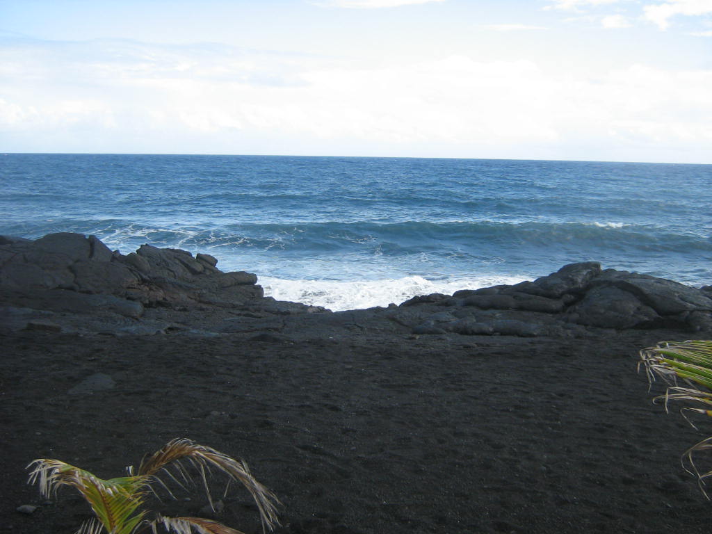 Hilo, HI: Overlooking the Pacific Ocean