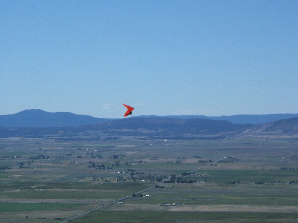 Lakeview, OR : Hang glider from Black Cap