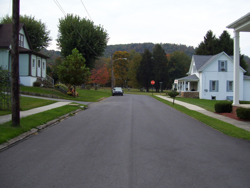 Hooversville, PA: Typical Hooversville residential street