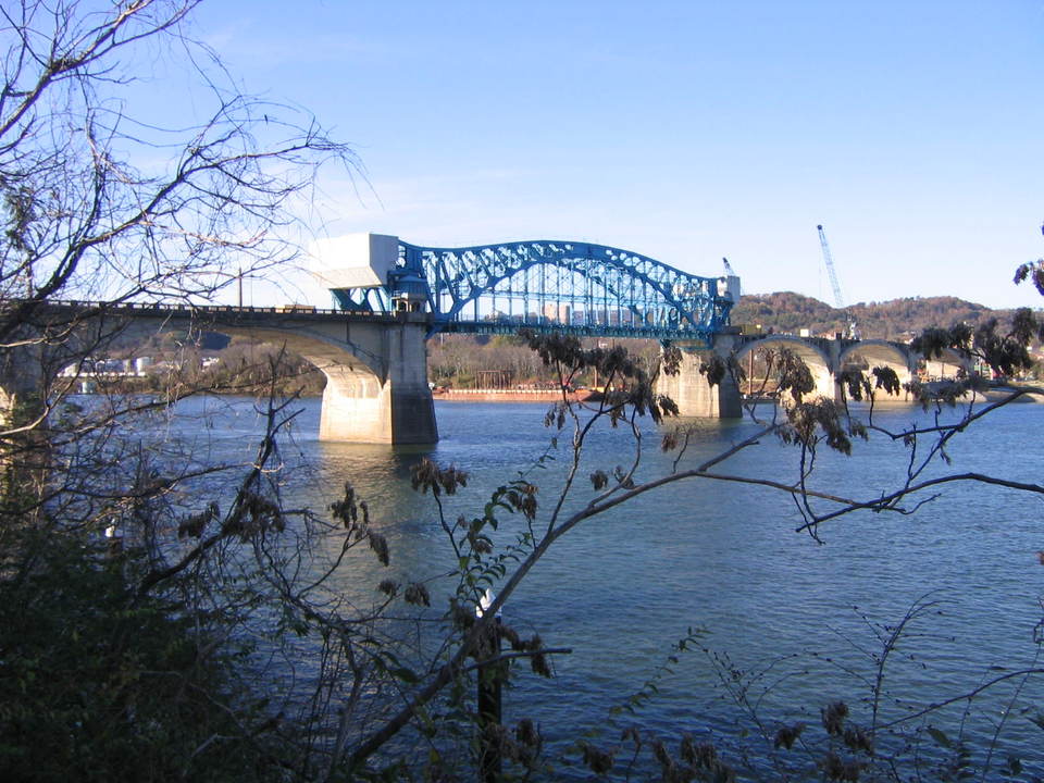Chattanooga, TN: Market Street Bridge Being refurbished