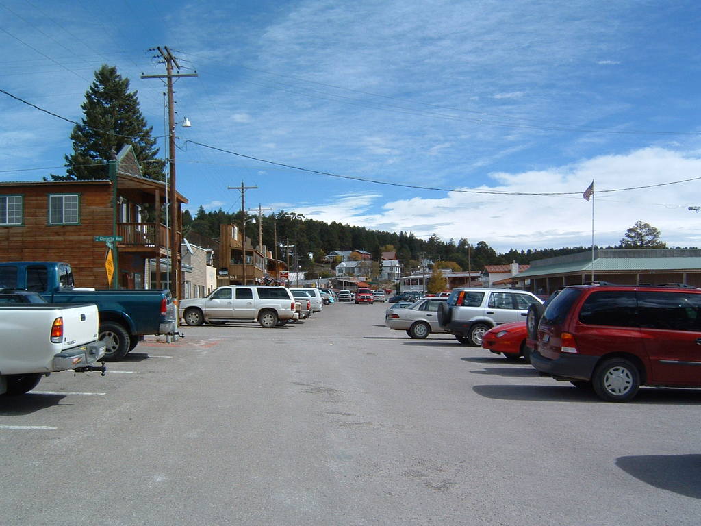 Cloudcroft, NM : Burro Street - downtown Cloudcroft