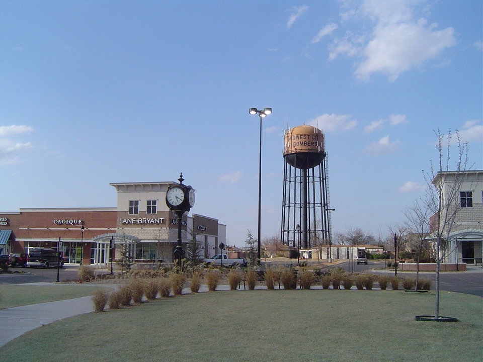 Midwest City, OK: Shopping center on S. Air Depot Blvd. north of Tinker Air Force Base.