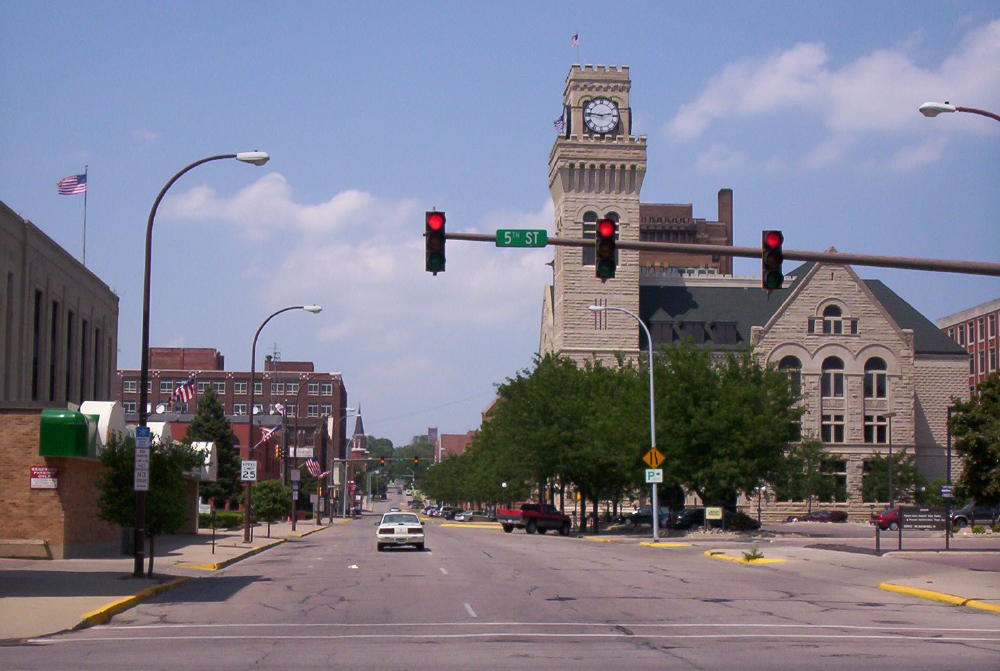 Sioux City, IA: Douglas Street