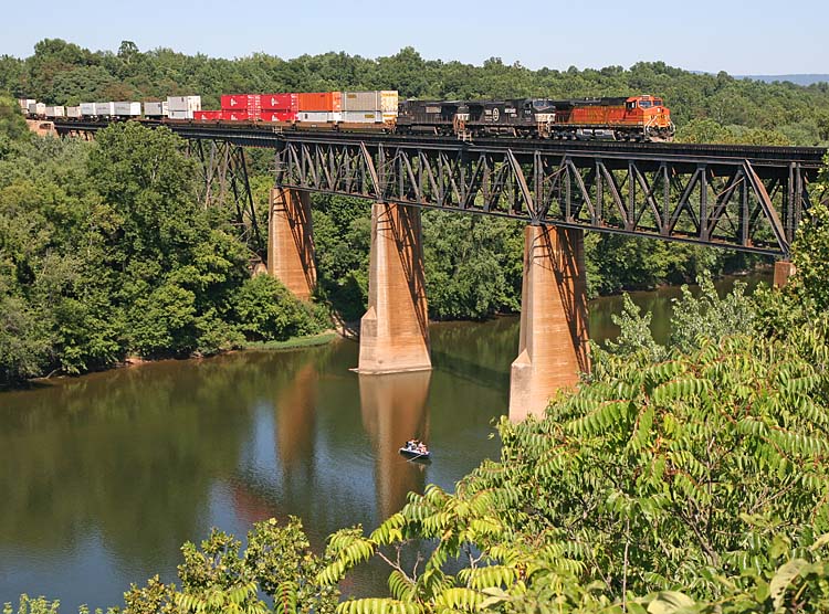 Shepherdstown district, WV: Train crossing the Potomac River Bridge at Shepherdstown W.V.